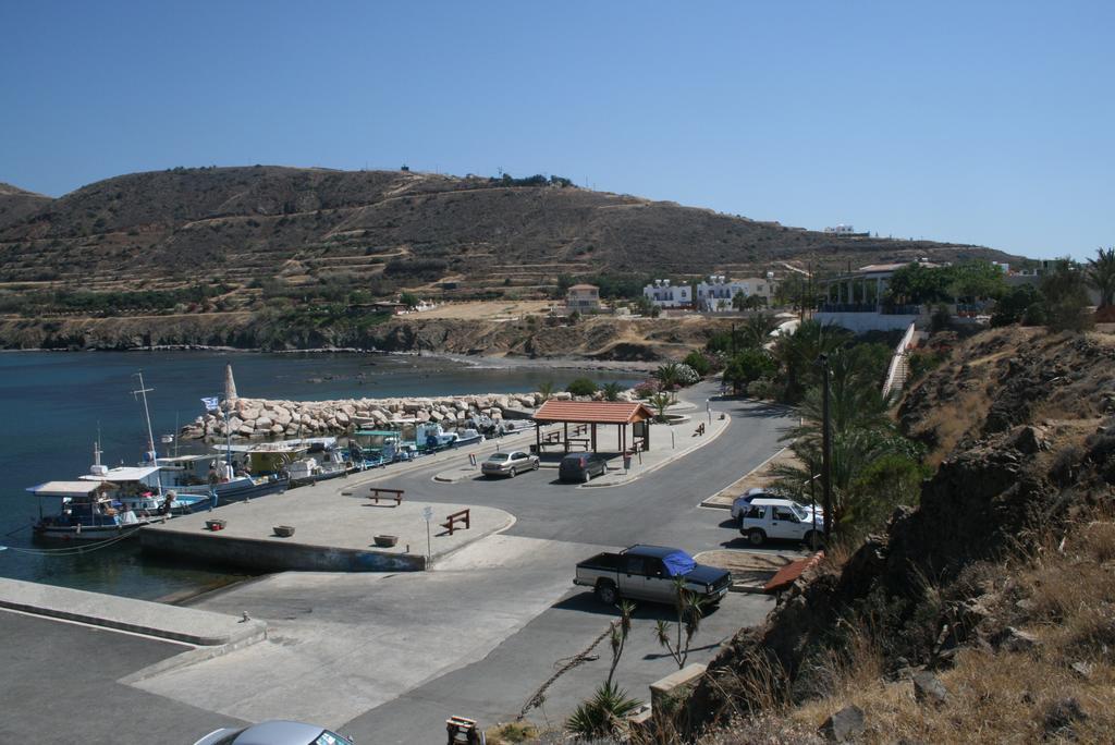 Votsalo Villa Pomos Exteriér fotografie