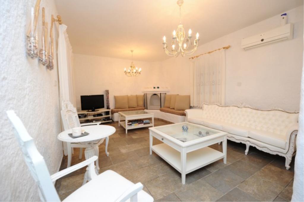Votsalo Villa Pomos Exteriér fotografie